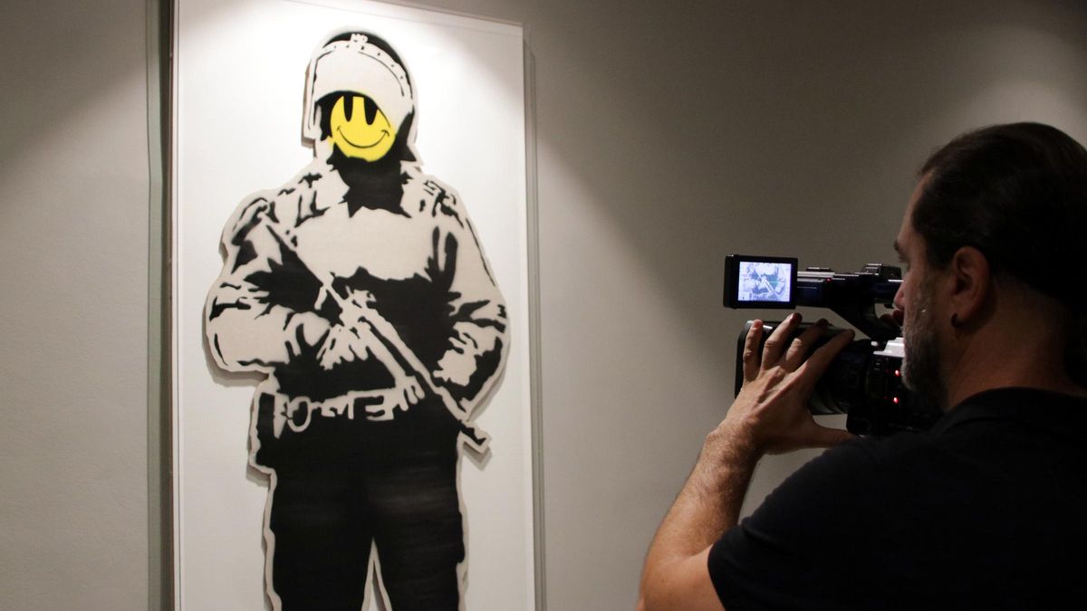 &quot;Smiling Copper&quot;, de Bansky, obra que ha inspirat a Xavier Mas Craviotto, al Museu de l'Art Prohibit