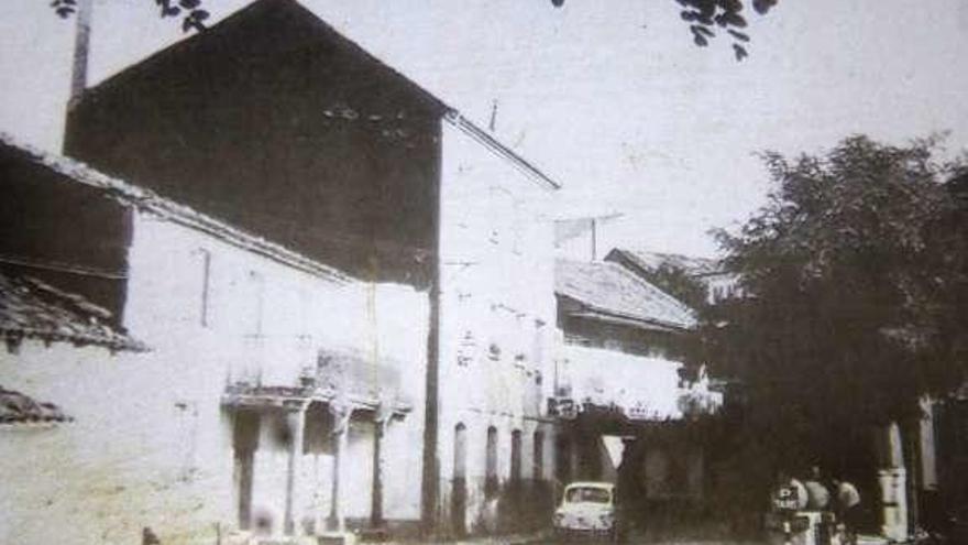 La Praza da Torre hace unos 40 años.