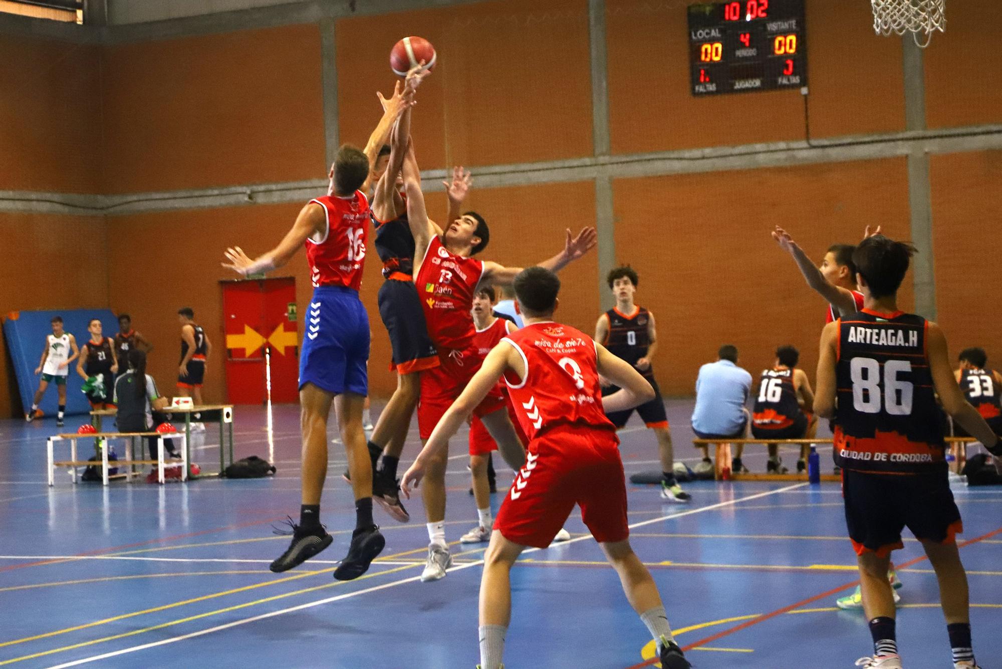 Las imágenes del Memorial Abilio Antolín de baloncesto