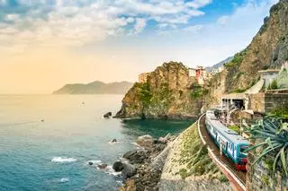La estación más bonita de Europa está en un pueblo declarado Patrimonio de la humanidad y tiene unas vistas espectaculares del Mediterráneo