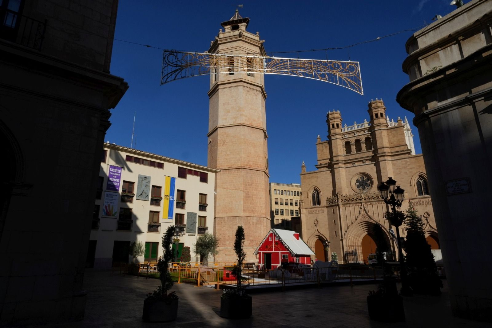 Castelló se engalana para la Navidad