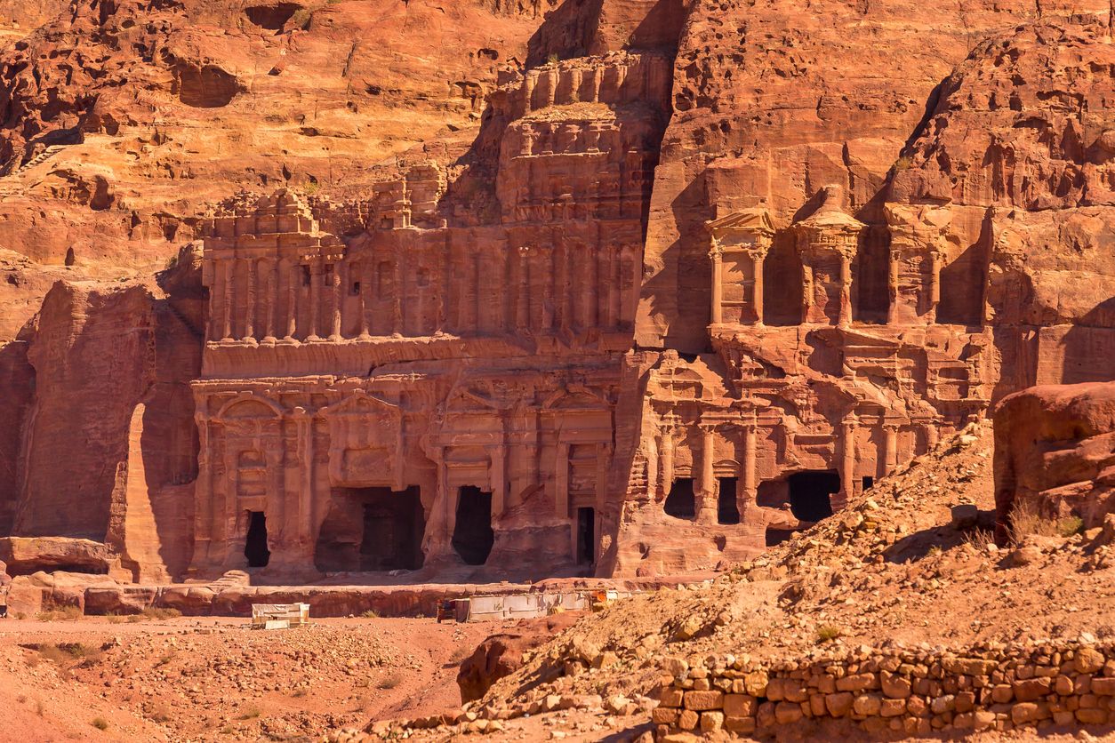 Petra, Jordania Tumba Real y Corintia