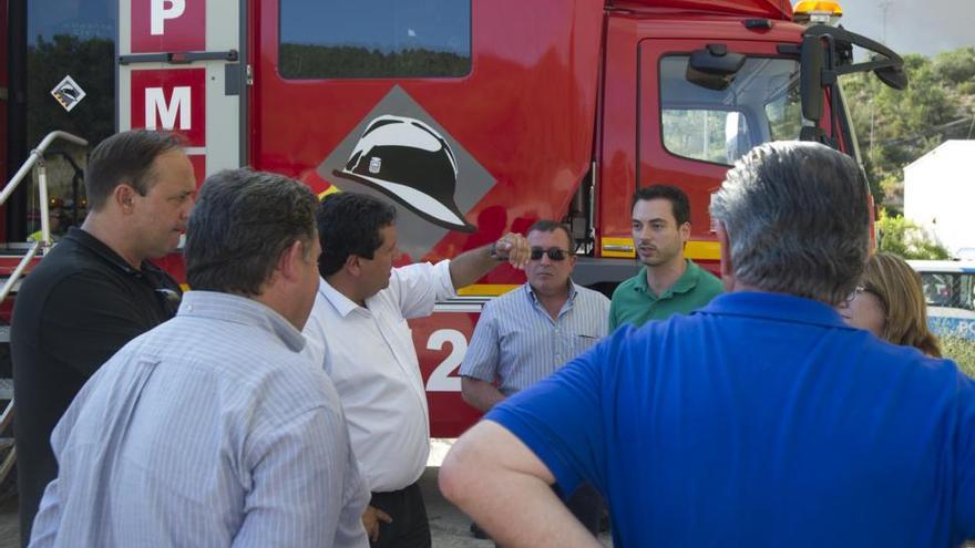 Moliner activa una oficina de atención a los municipios afectados por el incendio de Artana