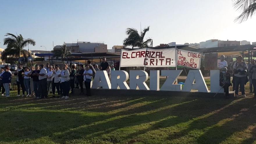 Red Eléctrica «no ve viable» anular el trazado del casco de Carrizal y habrá más plantes