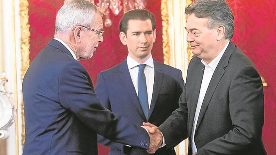 Austria estrena una rara coalición