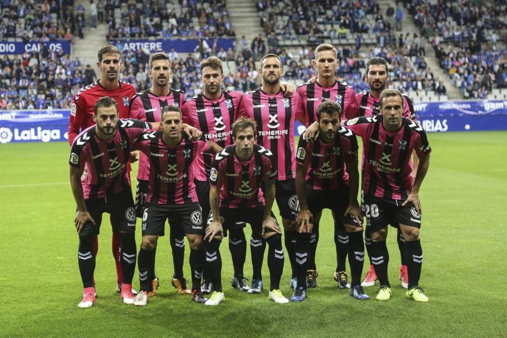 El partido entre el Real Oviedo y el Tenerife, en imágenes