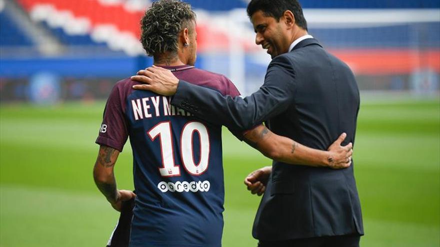 Neymar se resigna a quedarse en el PSG