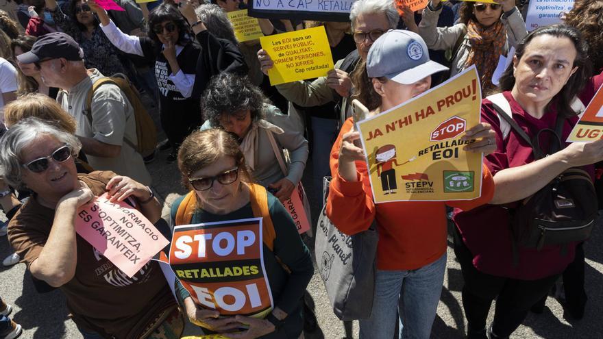 Protesta por los recortes en las Escuelas Oficiales de Idiomas