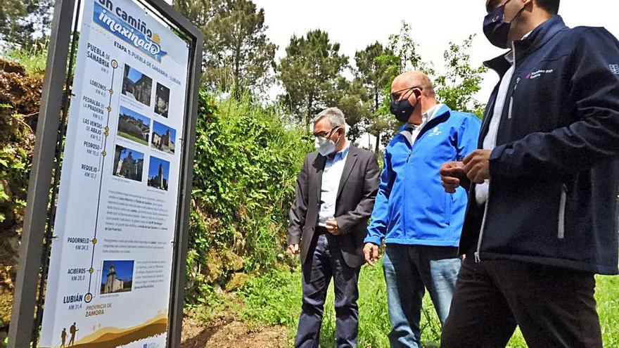 Una exposición recrea en Cachamuíña la Vía da Prata: un recorrido imaginario en 4 km