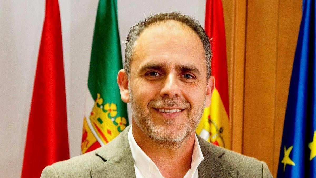 César Herrero, alcalde de Moraleja.