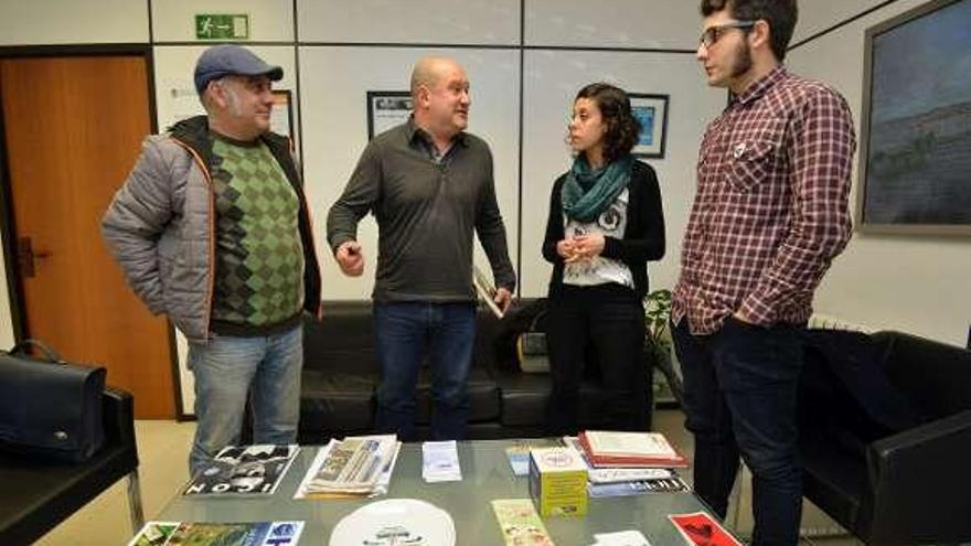 Participantes, ayer, en la presentación del video.  // Gustavo Santos