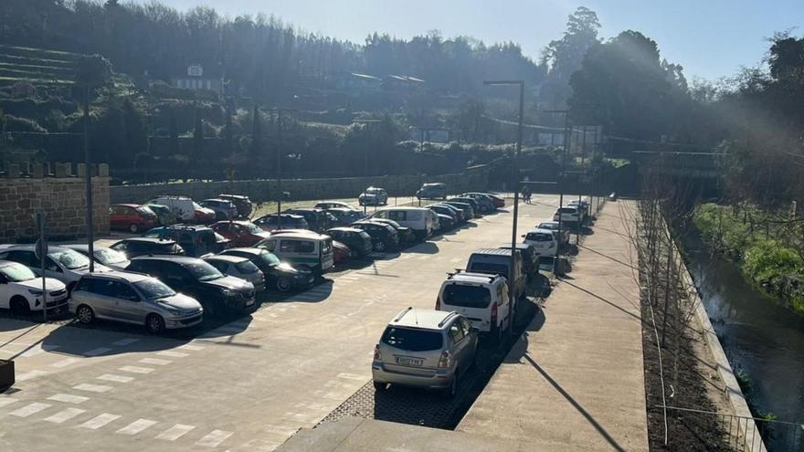 Redondela gana más de cien plazas de aparcamiento en la zona de Vilavella