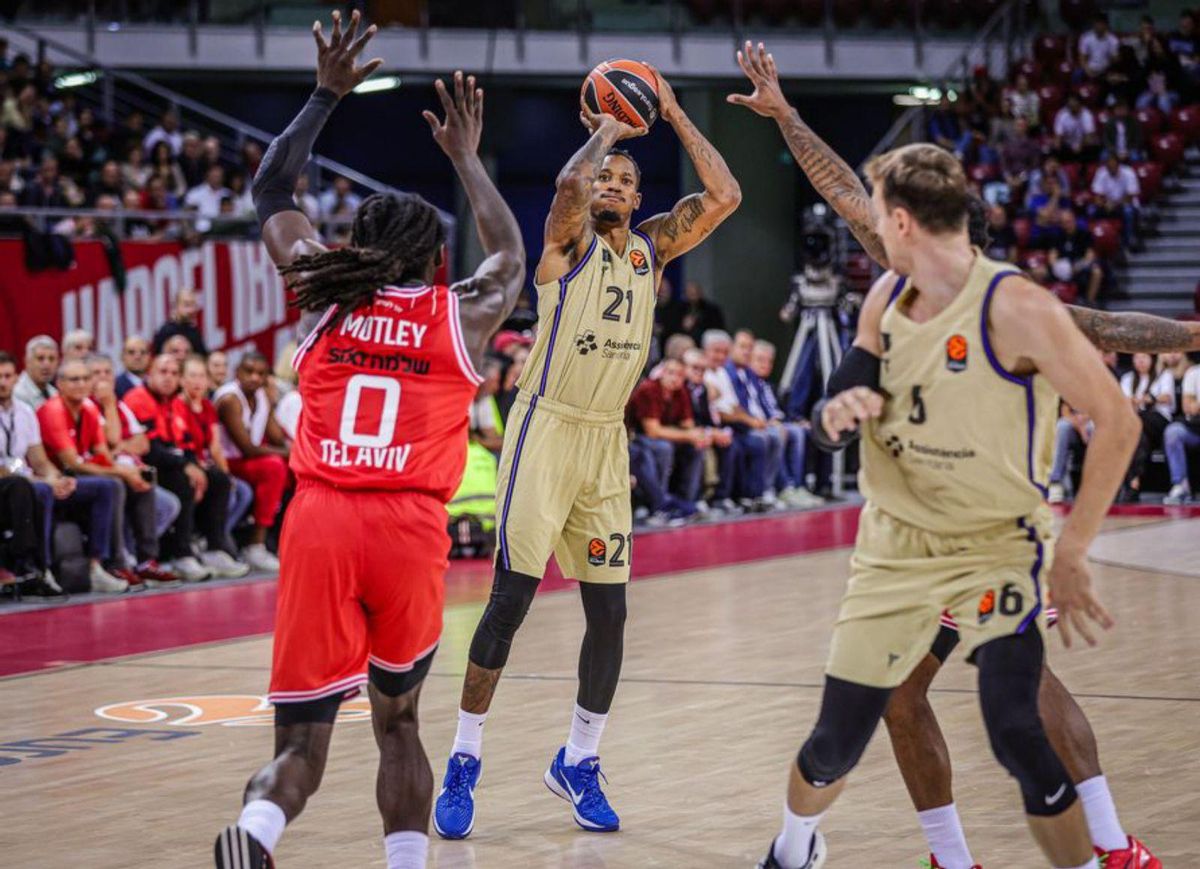 Un Barça sense defensa s’estavella contra el Hapoel