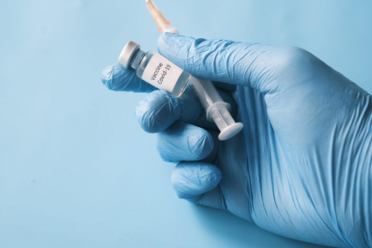 Qué deben saber los alérgicos sobre la vacuna de Novavax, que no tiene ARN mensajero