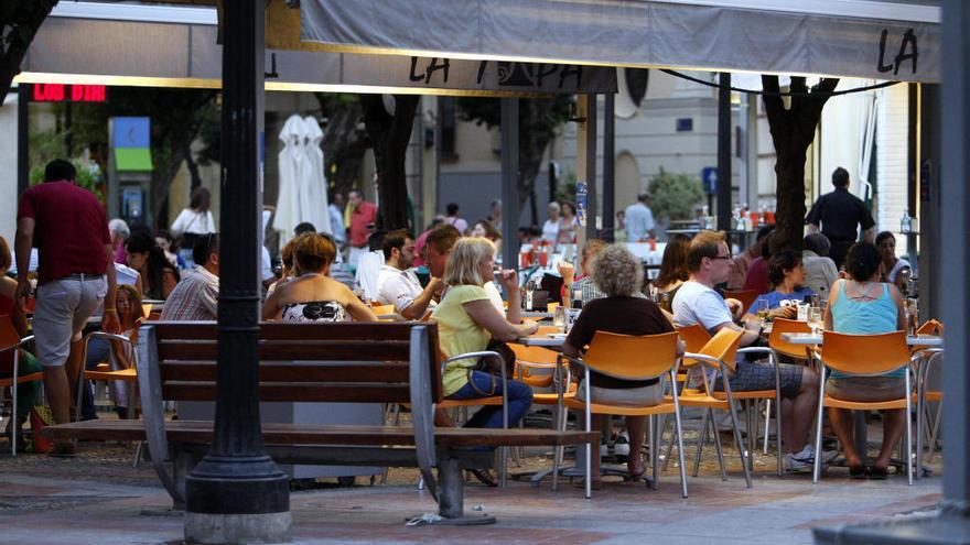 Visitar los bares y restaurantes, cada vez más cerca para todos