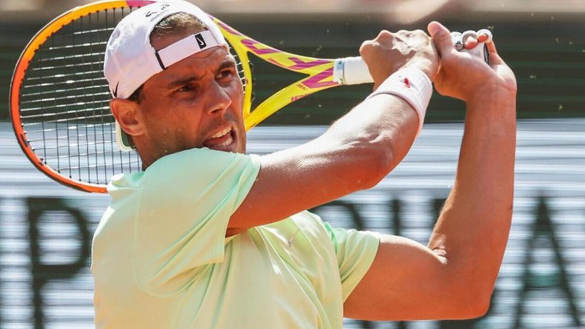 Nadal, en un entrenamiento en Roland Garros.