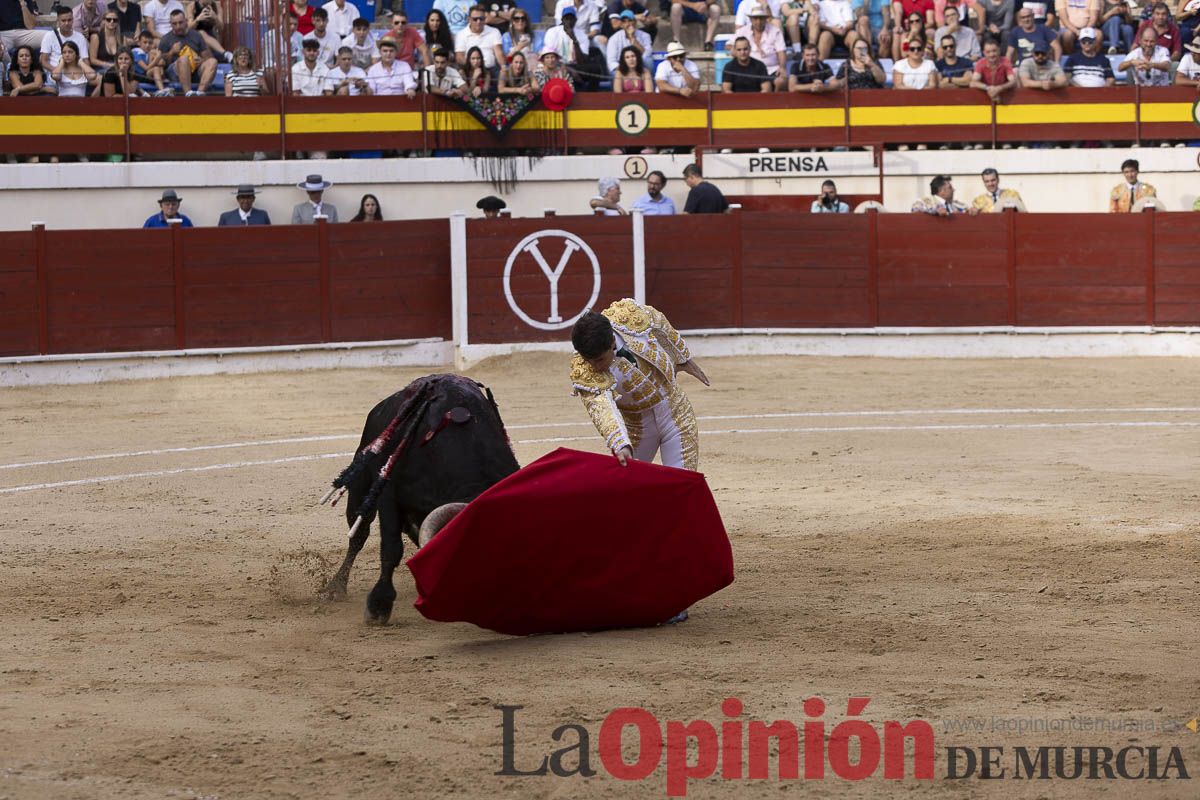 Tarde histórica en Abarán con la alternativa de José María Trigueros y el indulto de Tomás Rufo, junto a Castella salieron a hombros