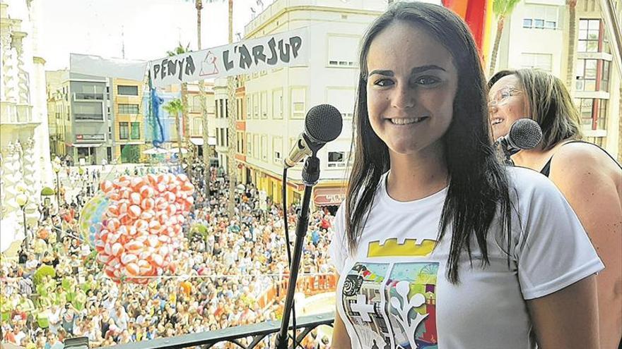 Benicarló anima a vivir la fiesta con agua y alegría