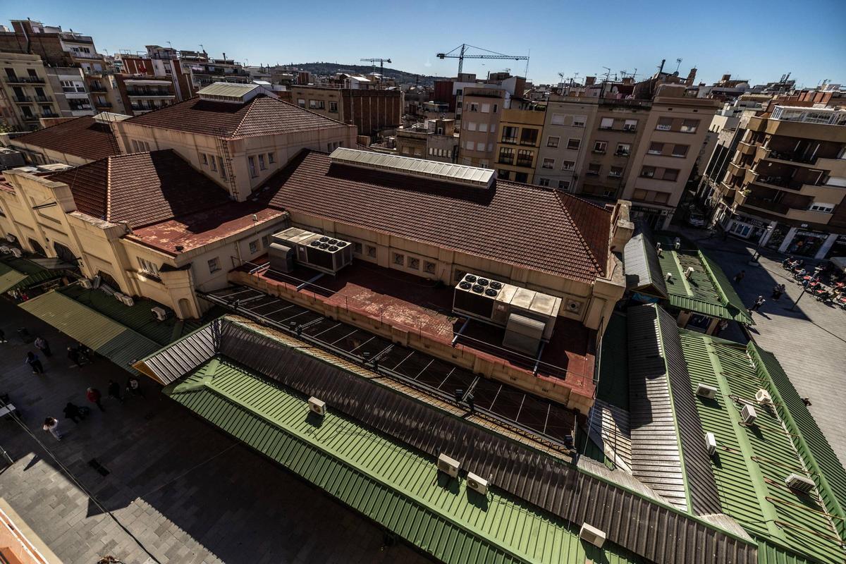 Vista aérea del mercado de Collblanc de L'Hospitalet.