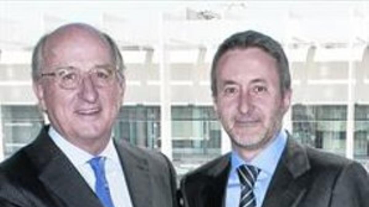 Antoni Brufau (izquierda) y Josu Jon Imaz, ayer.