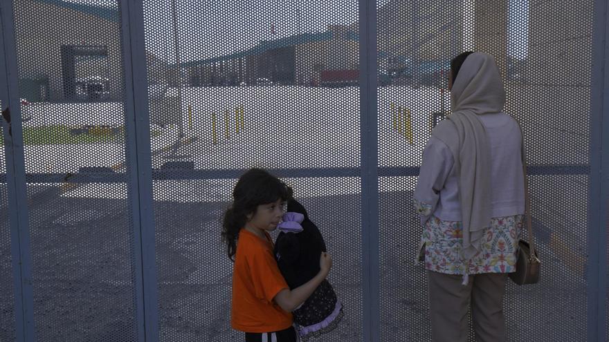 Un posible éxodo en el horizonte: los países vecinos de Irán temen una ola de refugiados