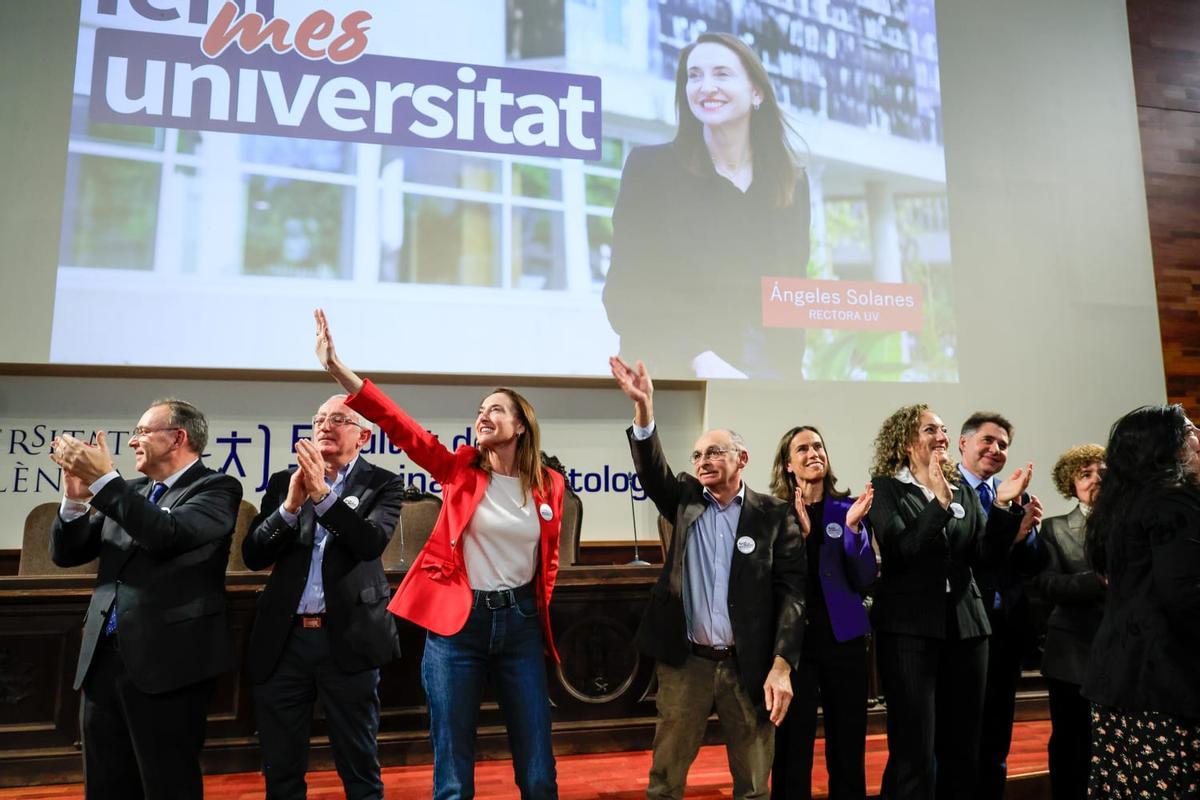 Ángeles Solanes en la presentación de su candidatura al rectorado de la UV