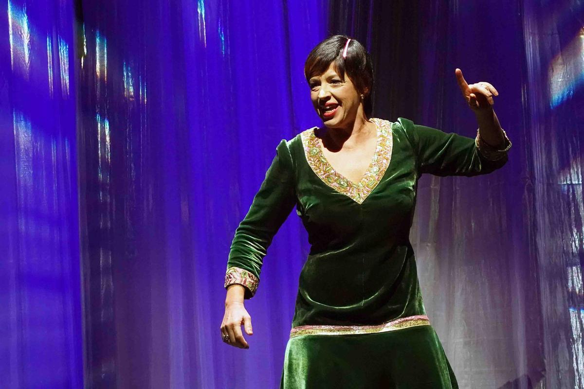 Pase gráfico de la obra musical de Antonio Banderas, "Gypsy"