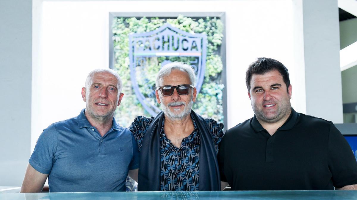 Calero, Jesús Martínez y David Fernández, en Pachuca