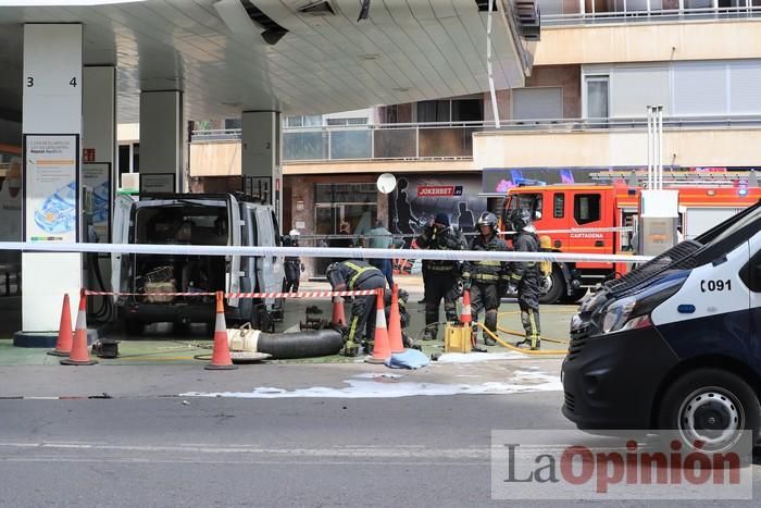 Explosión en una gasolinera de Cartagena