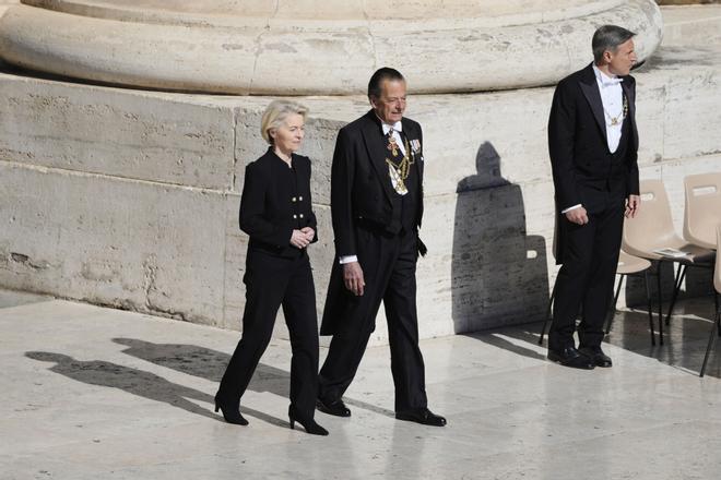 European Commission President Ursula von der Leyen, left, arrives for the funeral of Pope Francis in St. Peters Square at the Vatican, Saturday, April 26, 2025. (AP Photo/Markus Schreiber). EDITORIAL USE ONLY/ONLY ITALY AND SPAIN