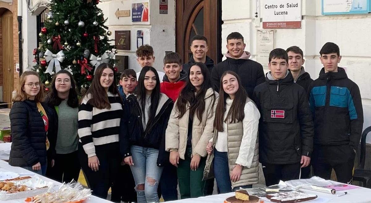 Imagen de archivo de los quintos de las fiestas de este año de Llucena, que patrocinarán algunos actos.