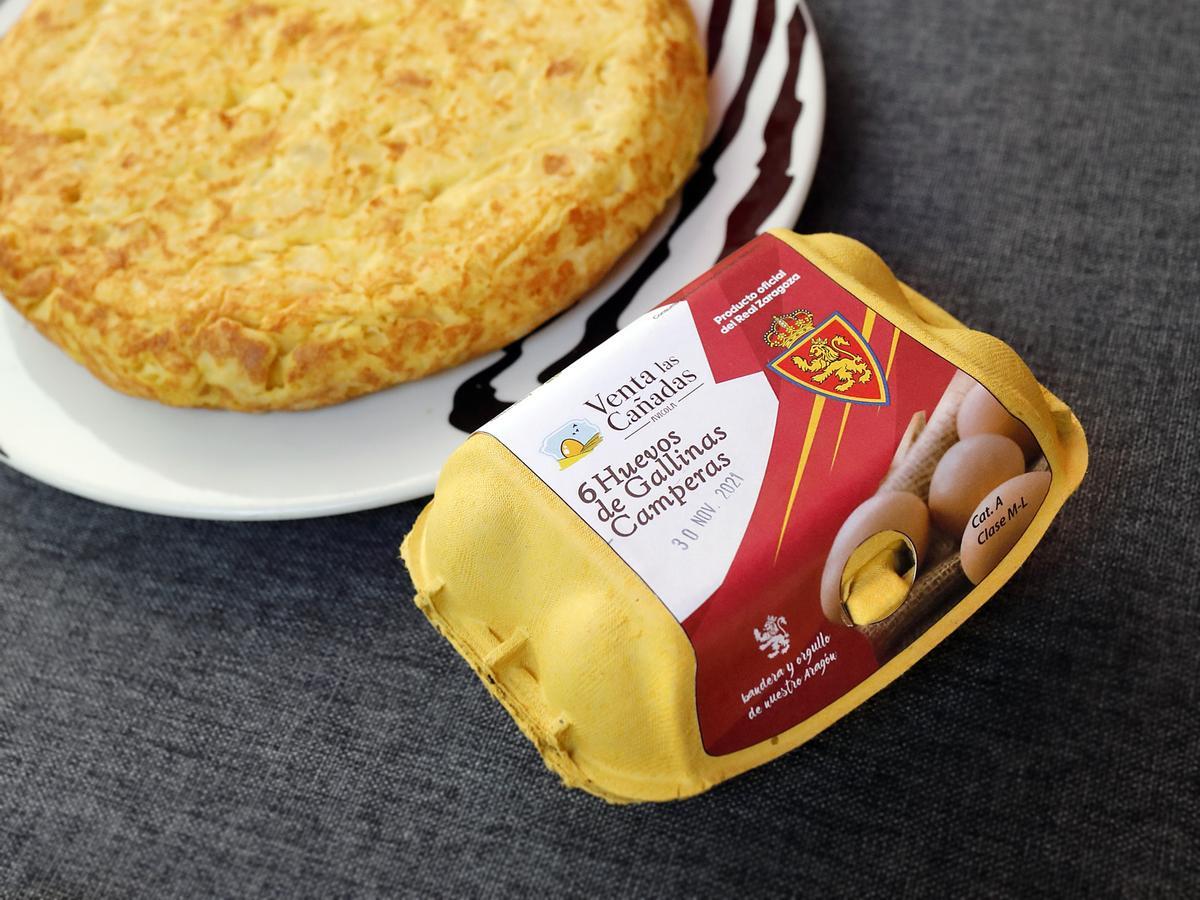 Los nuevos huevos camperos, producto oficial del Real Zaragoza, patrocinan de nuevo la Liga de la Tortilla.
