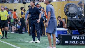 Luis Enrique, després de la pallissa del PSG al Madrid: «Tinc el mòbil ple de missatges culers»