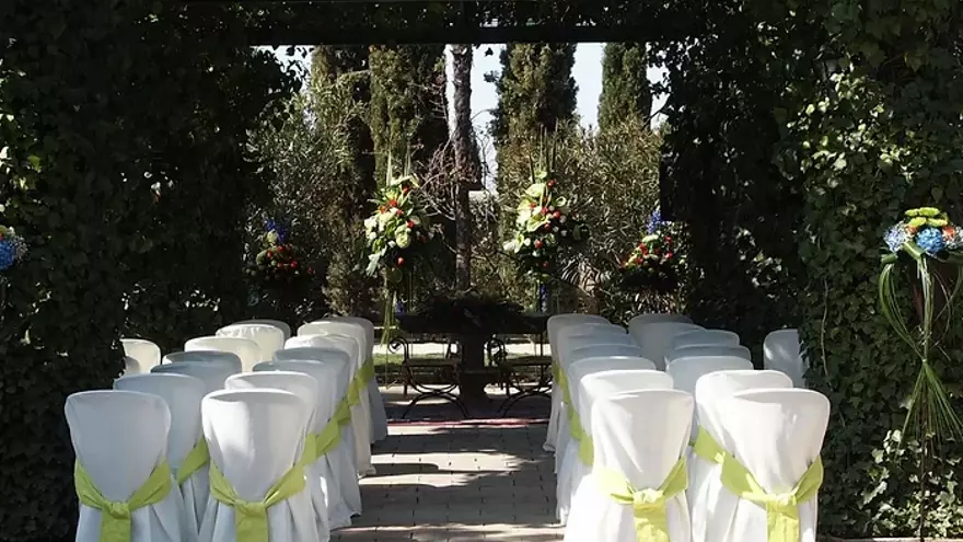 Decoración para una ceremonia en Torre del Pino.