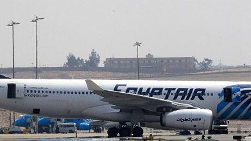 Desaparecido un avión de Egyptair que cubría la ruta París-El Cairo