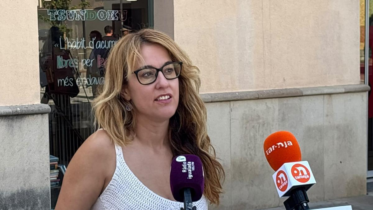 Taller de pòdcast per a joves centrat en recuperar la memòria històrica del barri de la Font Vella