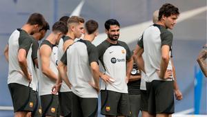 El último entrenamiento del Barça antes de viajar a Villarreal