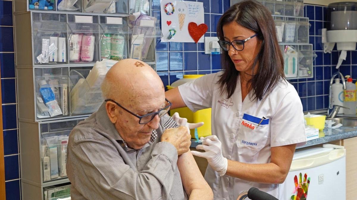 La vacunación contra la gripe arranca el próximo martes.