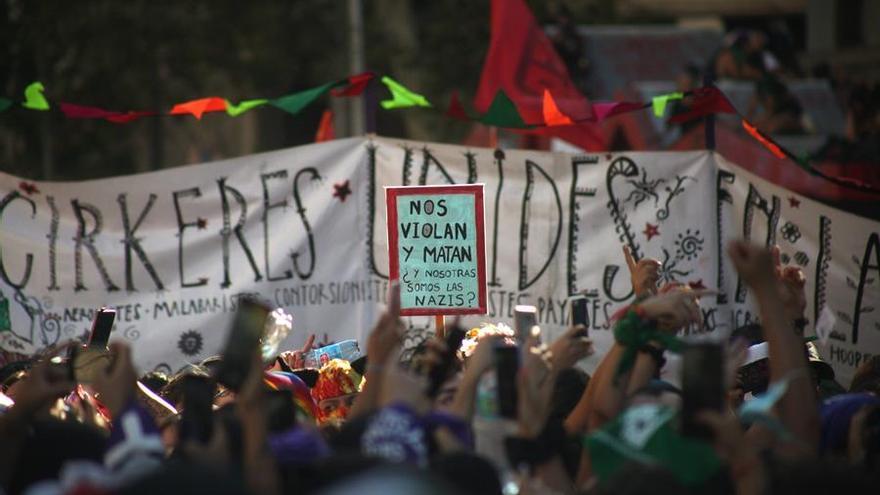 Una masiva manifestación por el 8-M en Chile.