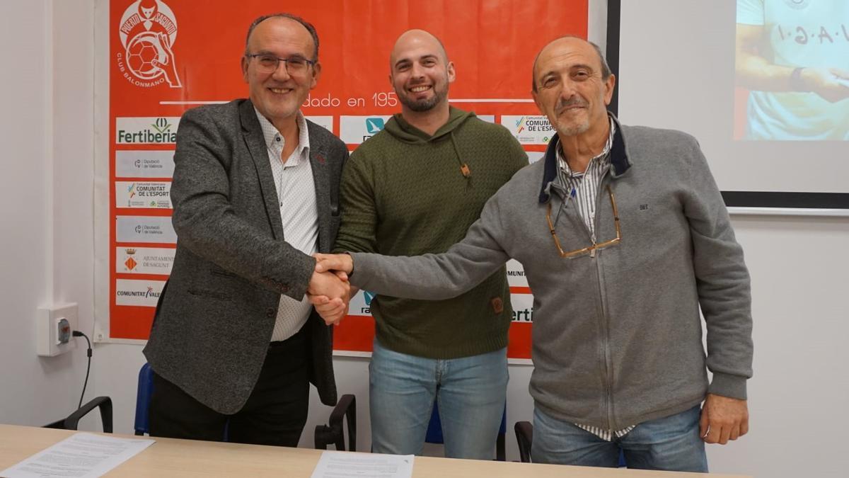 Carlos Argente, Álex Anreus y José María Sánchez Gabaldón.
