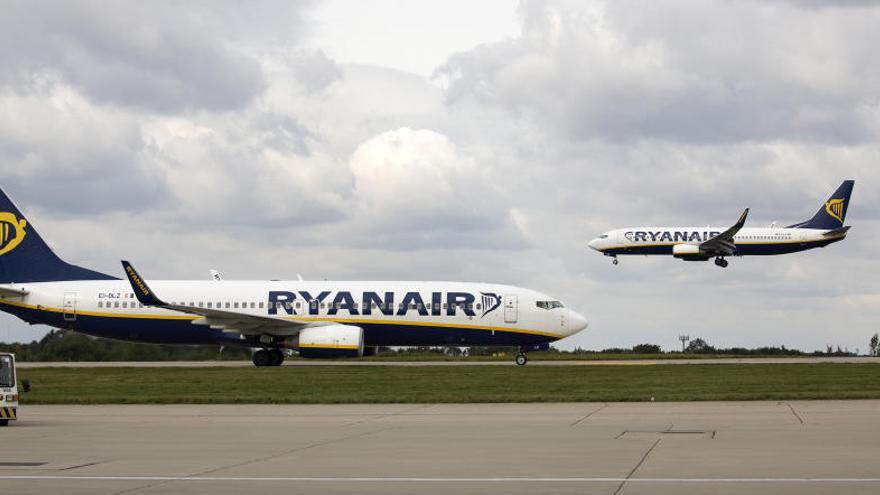 Dos aviones de Ryanair se rozan en Dublín.