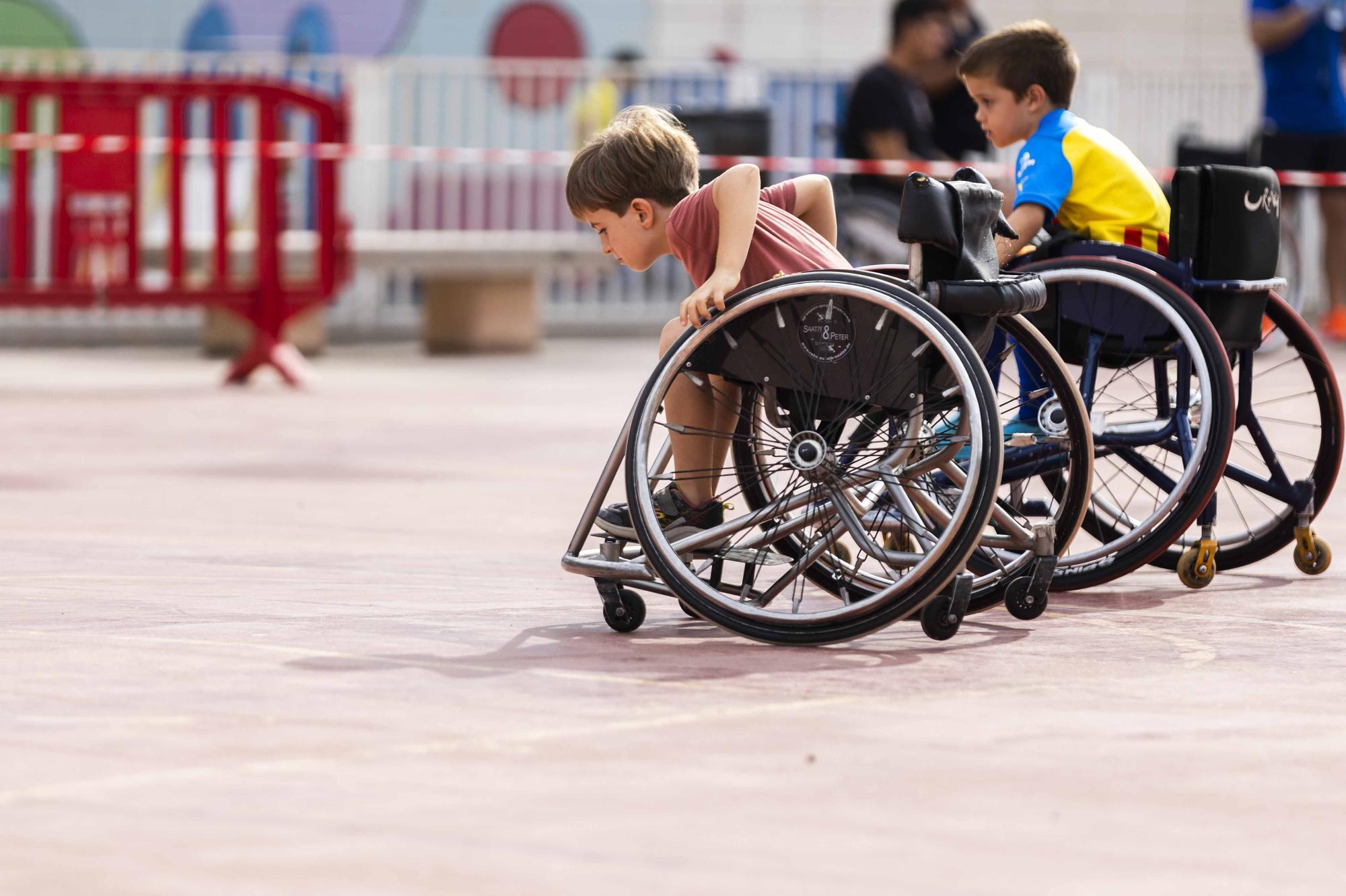 Así ha sido el día del deporte adaptado en el CEIP Tomás de Villaroya