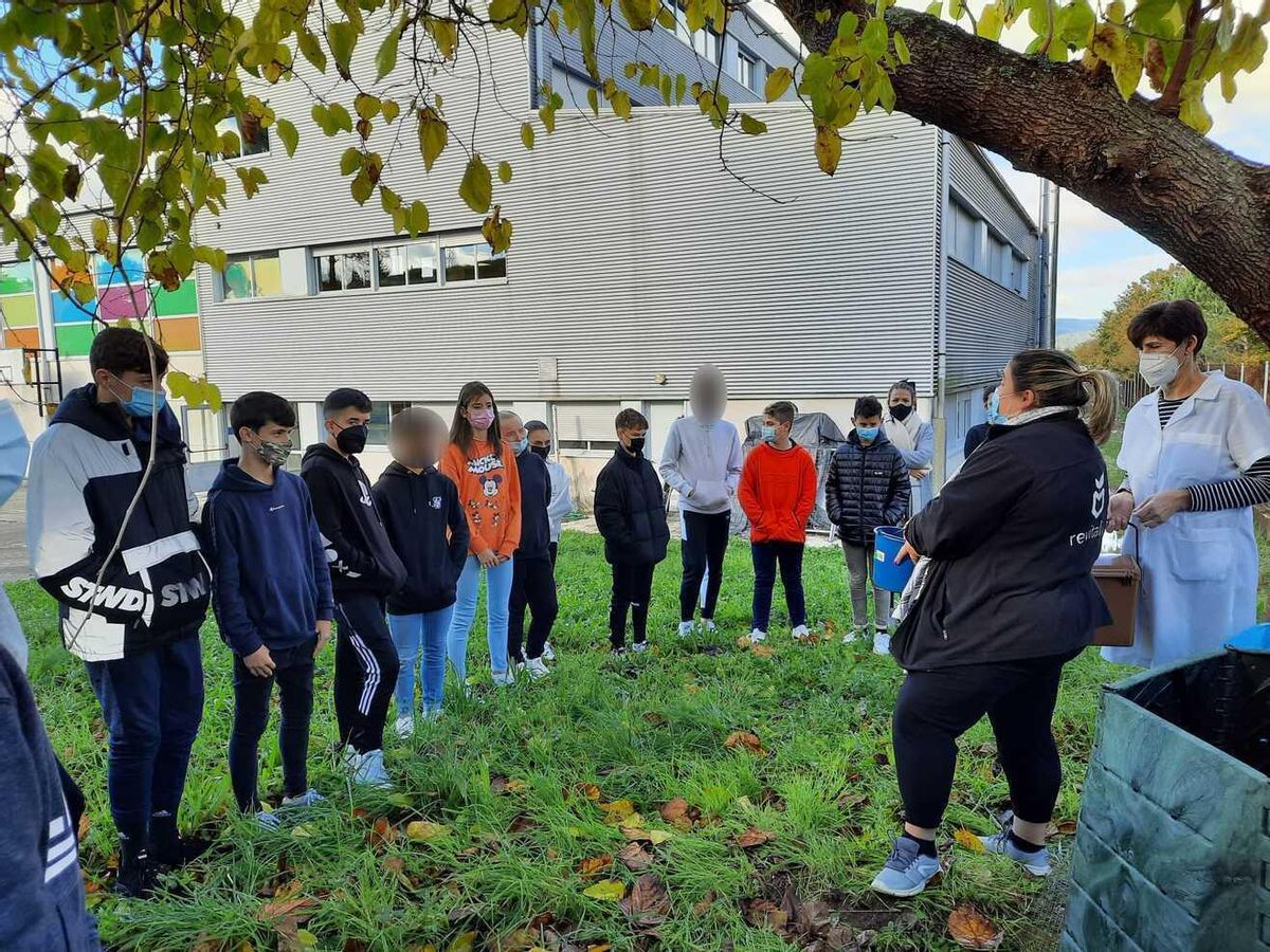 La implantación del compostaje en los centros educativos.
