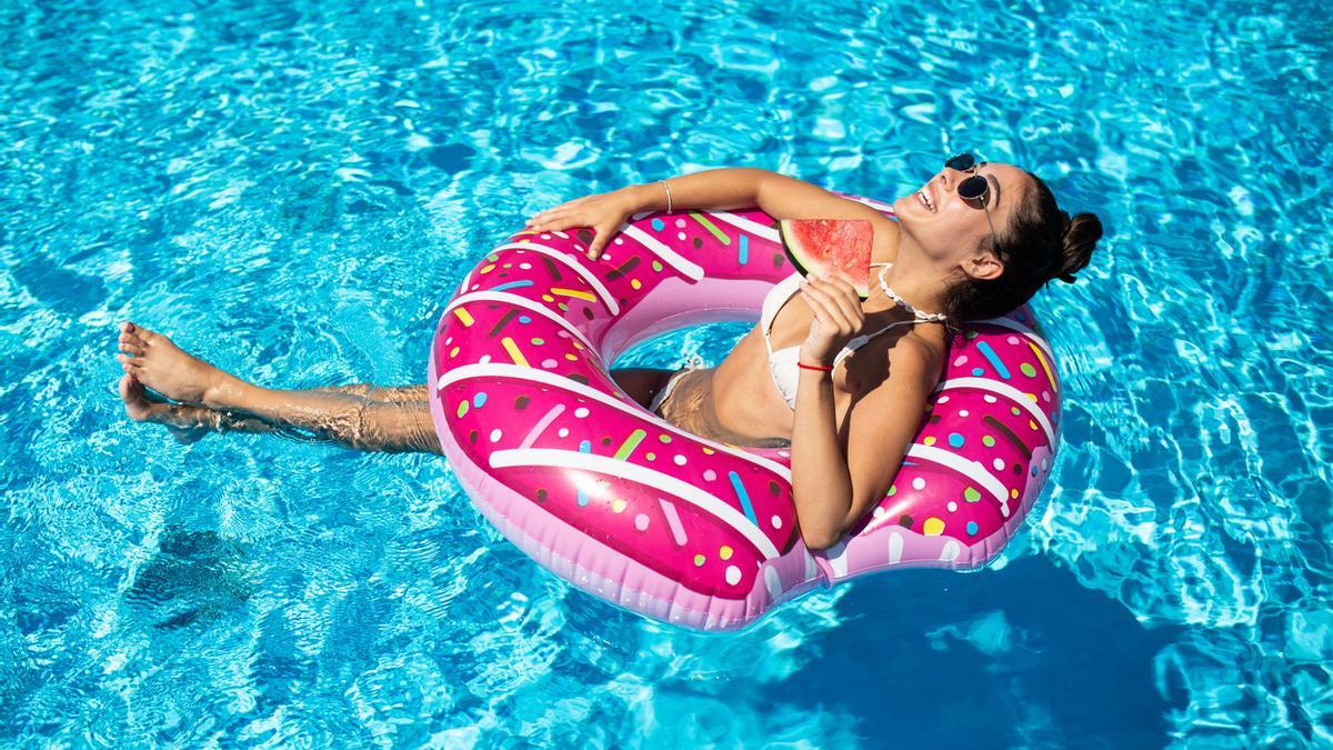 PISCINAS HINCHABLES  Las mejores piscinas y cucadas hinchables para  sobrevivir al 'caloret' sin gastarte un dineral