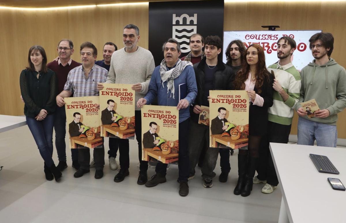 Presentación del Entroido 2026 de Pontevedra con los carteles en homenaje a Castelao.