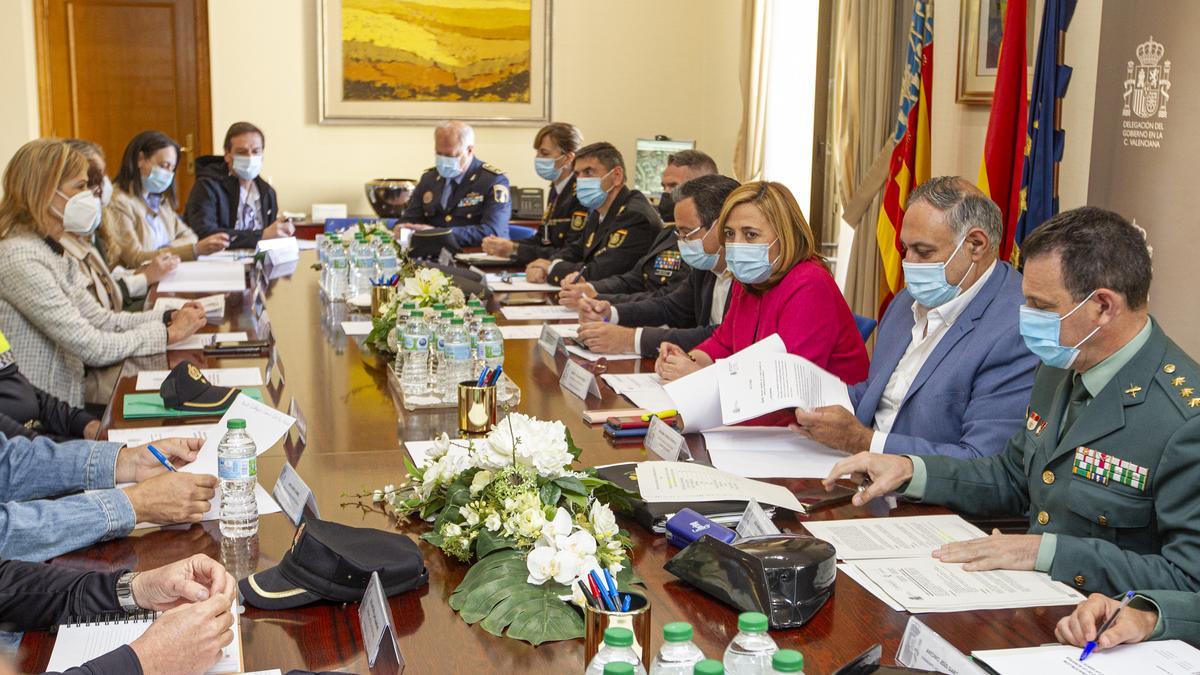 Imagen de  archivo de una reunión de seguridad en la Subdelegación del Gobierno en Alicante.