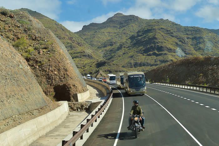 Apertura del primer tramo de la carretera de La ...