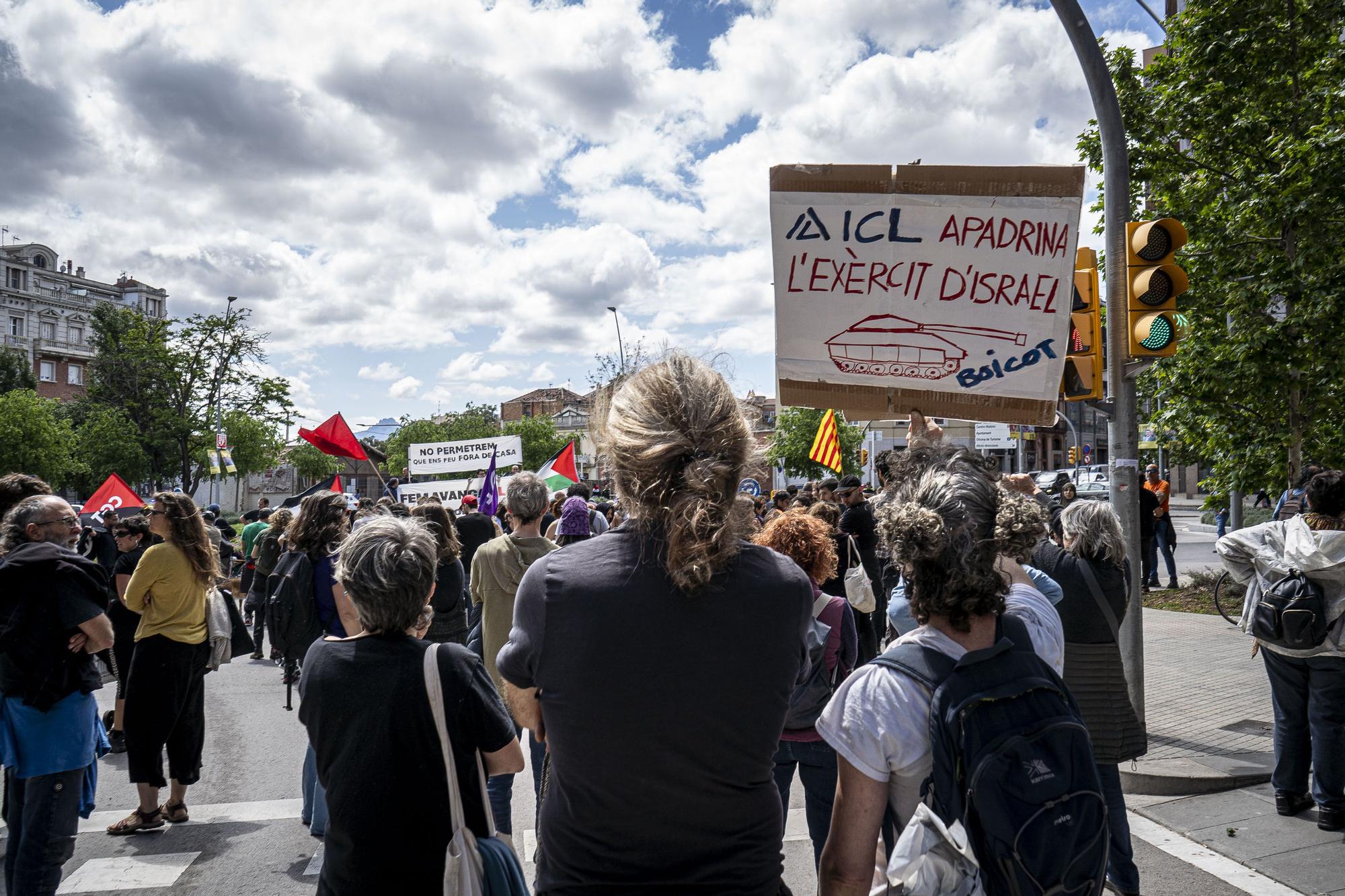 La manifestació de l'1 de maig a Manresa, en imatges