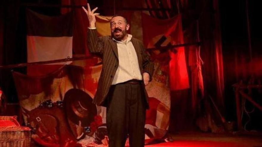 Pepón Nieto: "El teatro es la única isla de autenticidad que queda"
