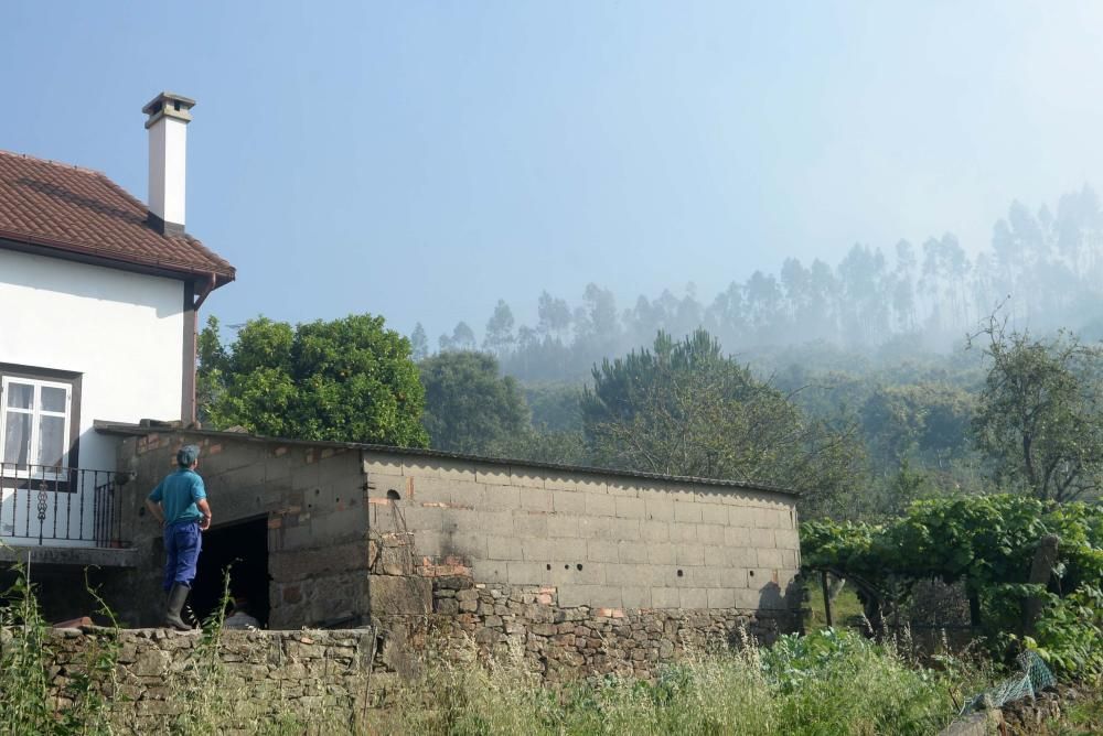 Incendios forestales en Vilagarcía y Catoira